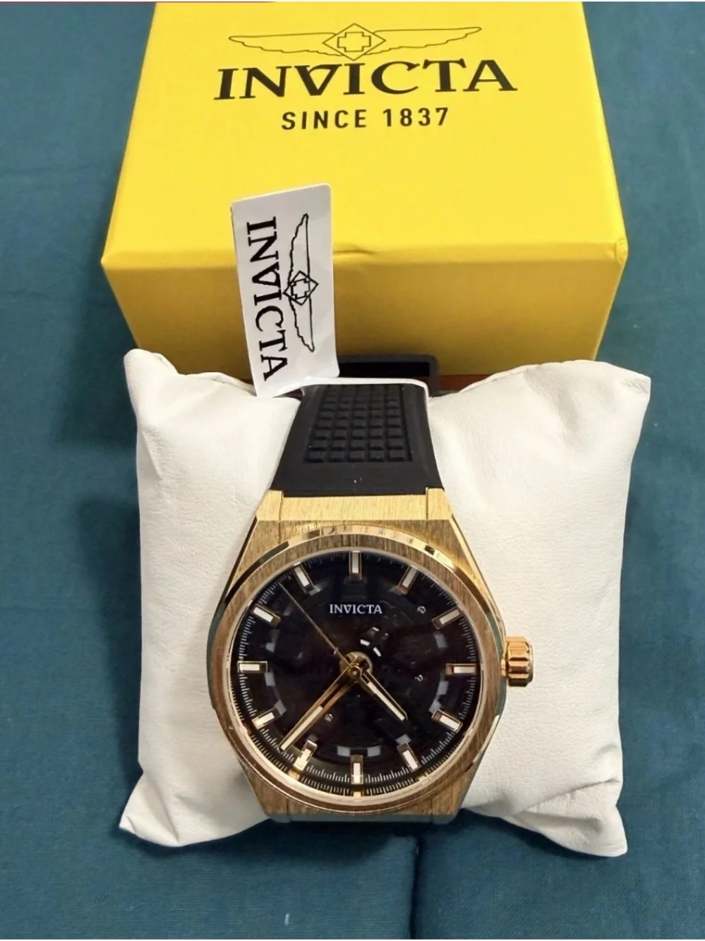 Invicta Speedway Rim 70056 Men's 46mm Gold Black Quartz Silicone Watch New